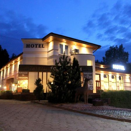 Hotel Pod Jeleniem Tuchola Zewnętrze zdjęcie